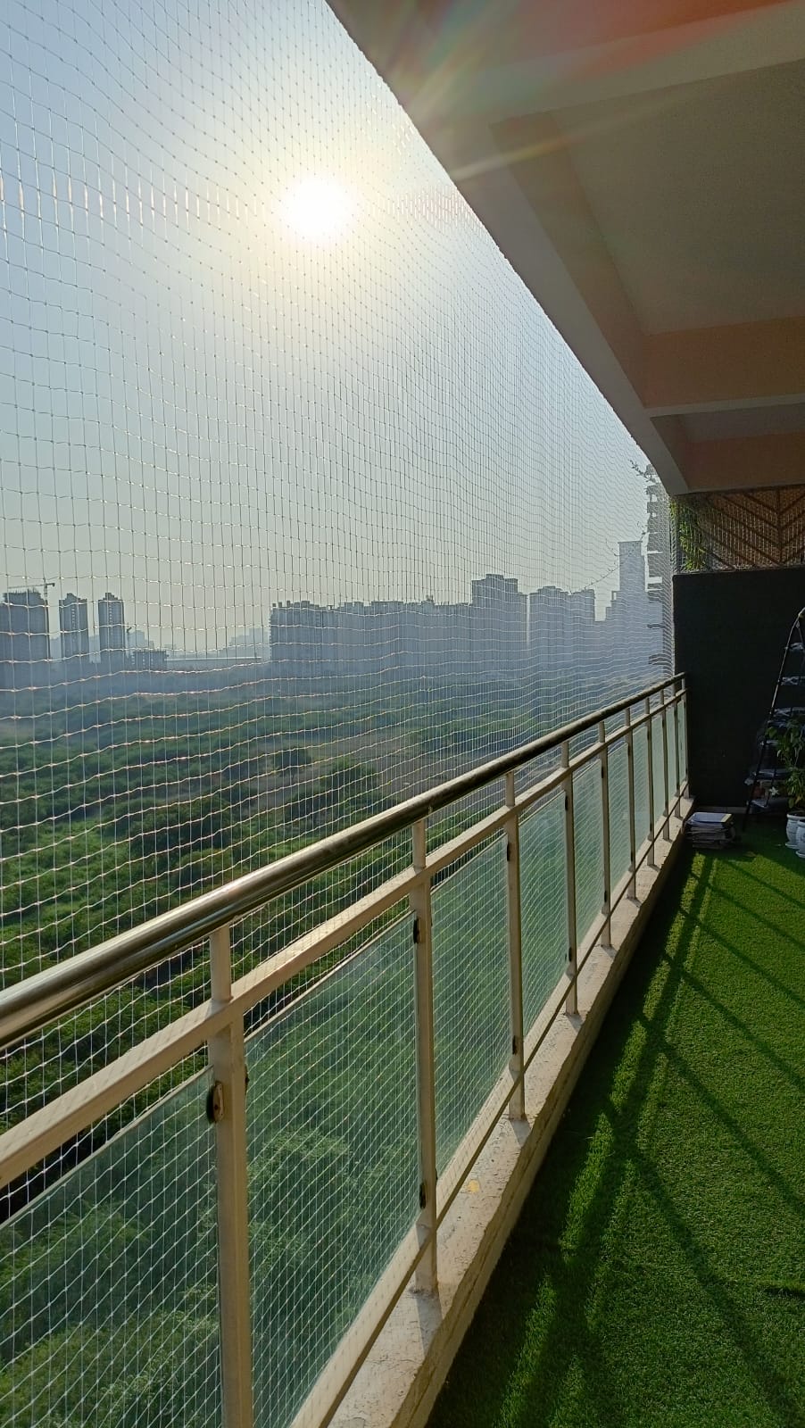 Anti bird net on commercial building